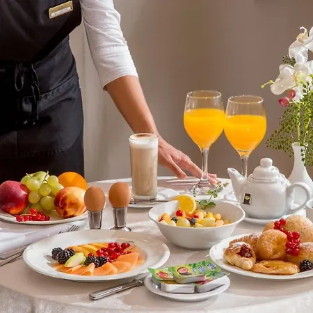 Cristoforo Colombo Hotel 4*