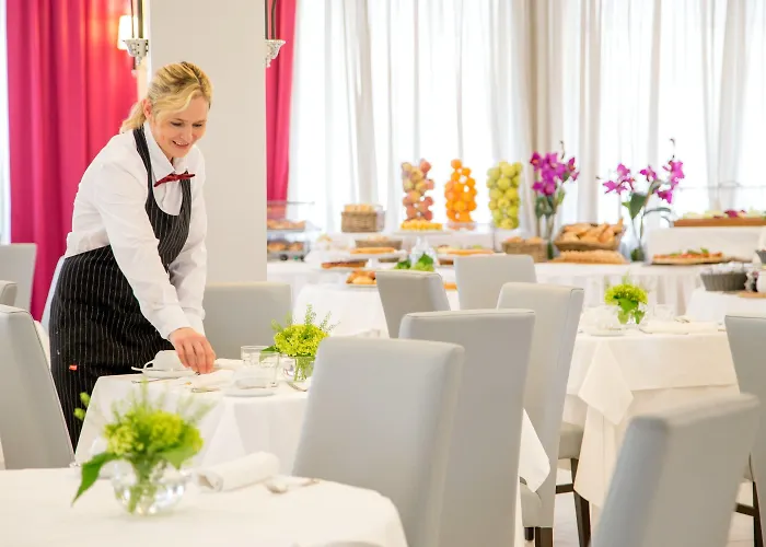 Cristoforo Colombo 4* Roma